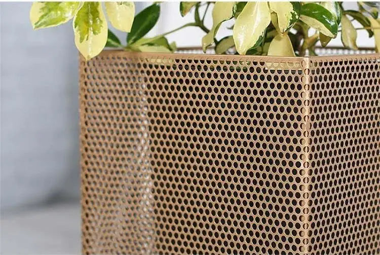 Contemporary Metal Plant Stand