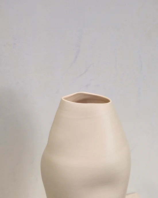 Oscar Vase