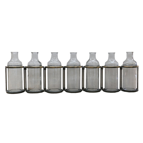 7 Bud Vase Chain in a straight line