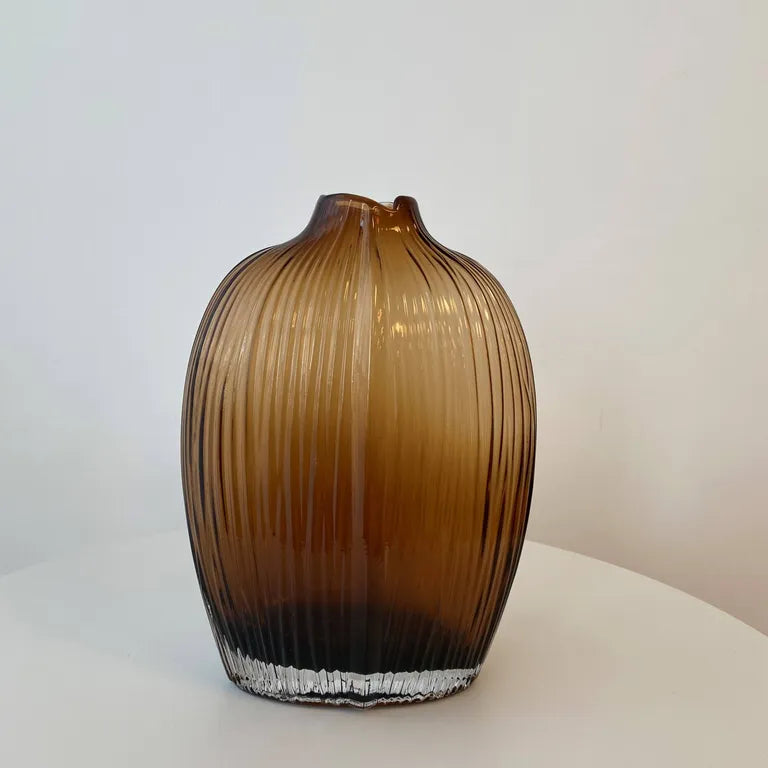Shoulder Vase